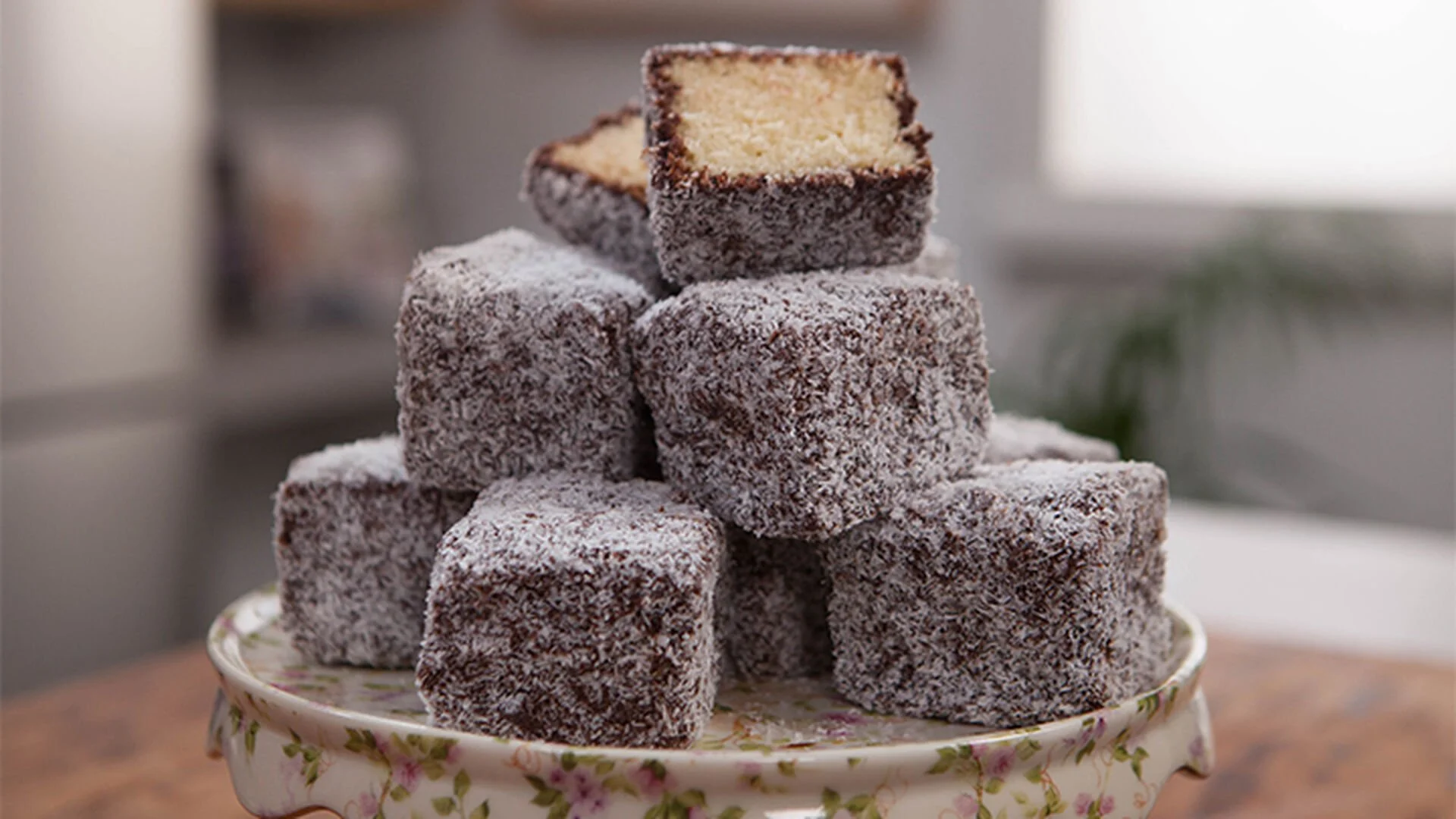 Traditional Lamingtons